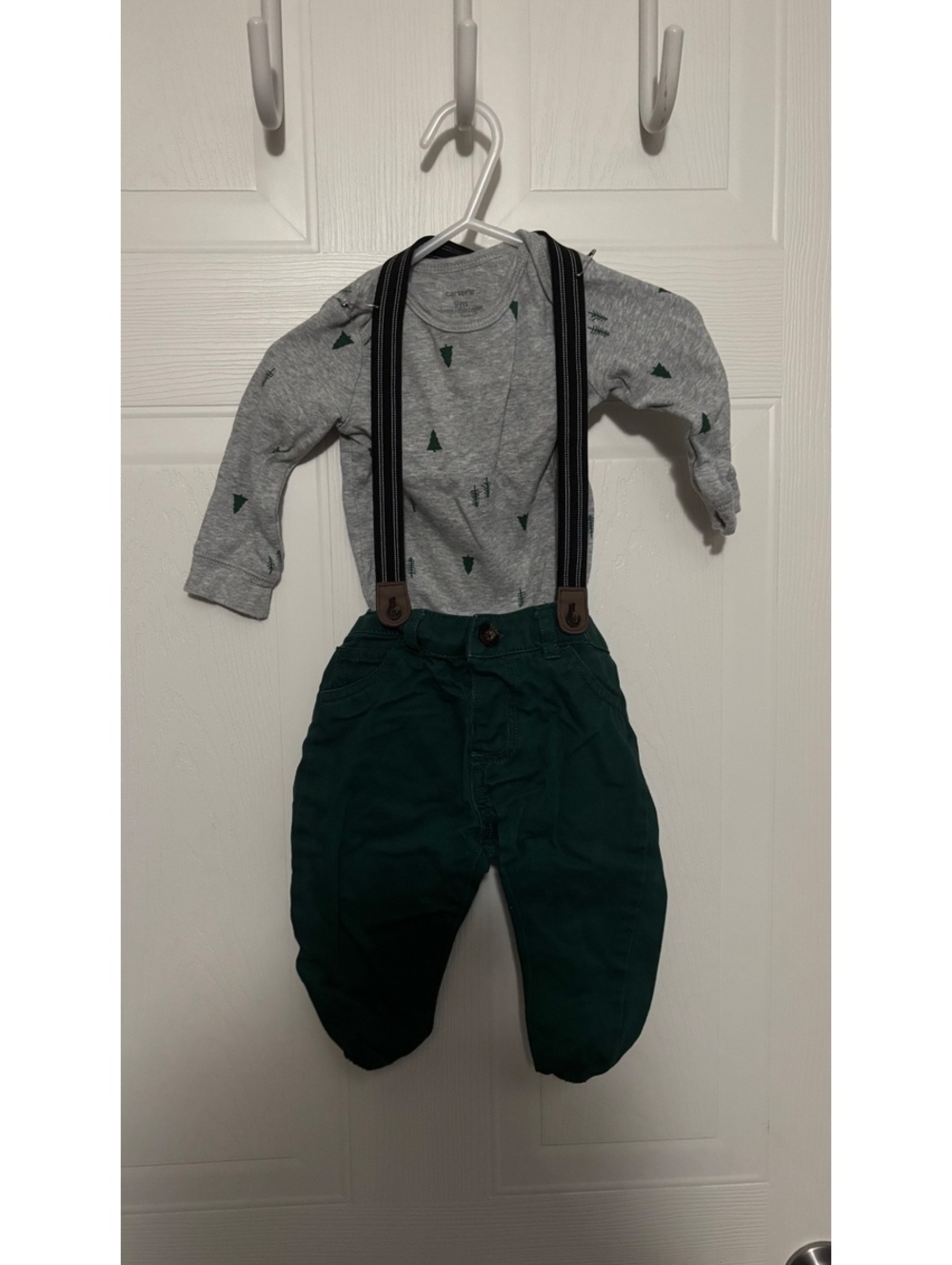 Carter's Baby Suspender Outfit 9 Months